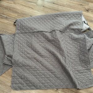 NWOT sofa cover. 45 in by 35 in